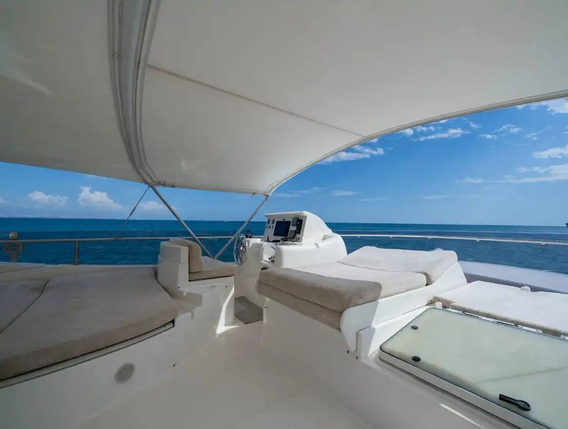 Antalya Yat Kiralama 26m Ferretti 760